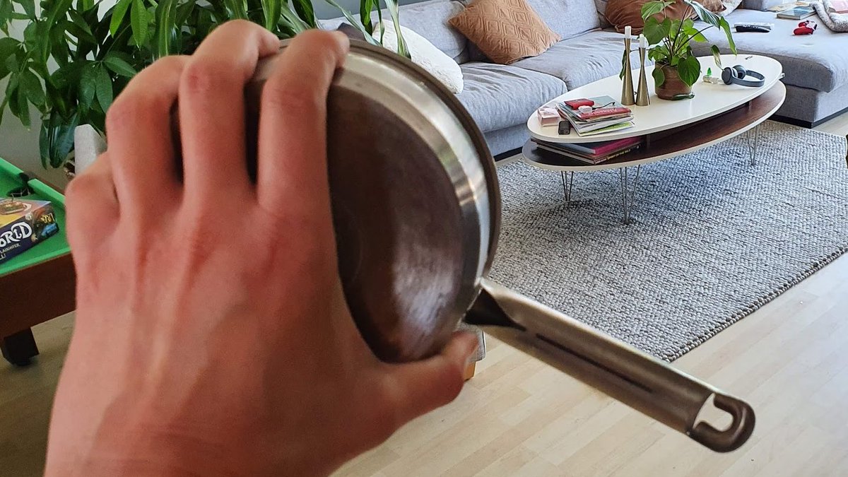 Fredrik Olsson @losfreddos.bsky.social (@losfreddos) on Twitter photo Photo taken May 2021.
Saucepan used as stand-in to describe how the flashlight should be held in Amnesia: The Bunker. Photo taken May 2021.
Saucepan used as stand-in to describe how the flashlight should be held in Amnesia: The Bunker.