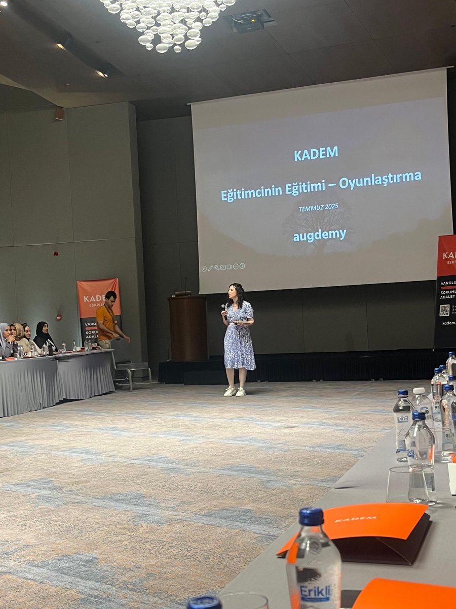 Üye ve gönüllülerimizin aktivasyonunu ve faaliyetlerimize katkısını artırmak adına gönüllü eğitimcilerimiz için Genel Merkezimizce 11-13 Temmuz tarihlerinde Eskişehir'de düzenleniyor olan Karadeniz-Marmara-İç Anadolu Bölge Toplantısı verimli bir şekilde devam etmektedir.