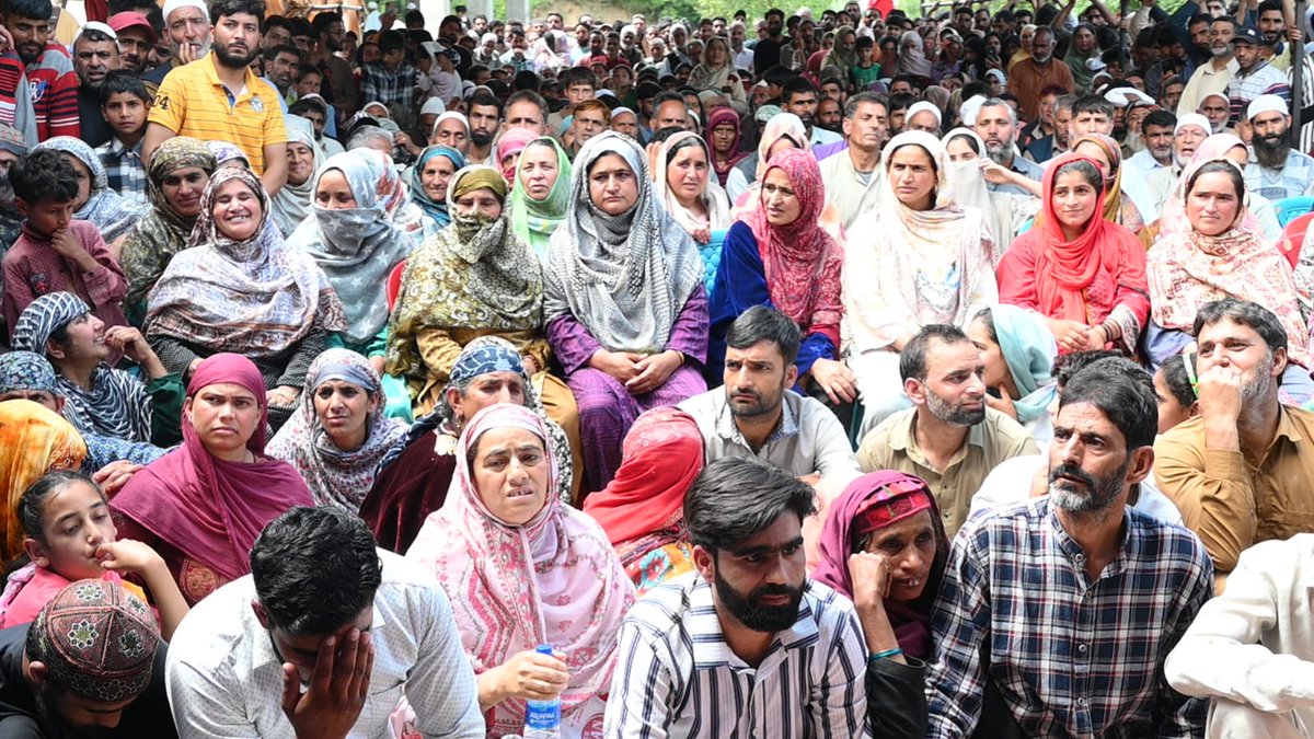 Information and PR Kulgam (@diokulgam) on Twitter photo Minister for Education, Social Welfare, Health & Medical Education <a href="/sakinaitoo/">Sakina Itoo</a>
today inaugurated the Common Raw Water Main (CRWM)
at Dadran Noorabad D.H.Pora which will cater to three major water supply schemes, WSS Dranbal Waripora, H.M. Guri, and C.S. Rather. Minister for Education, Social Welfare, Health & Medical Education <a href="/sakinaitoo/">Sakina Itoo</a>
today inaugurated the Common Raw Water Main (CRWM)
at Dadran Noorabad D.H.Pora which will cater to three major water supply schemes, WSS Dranbal Waripora, H.M. Guri, and C.S. Rather.