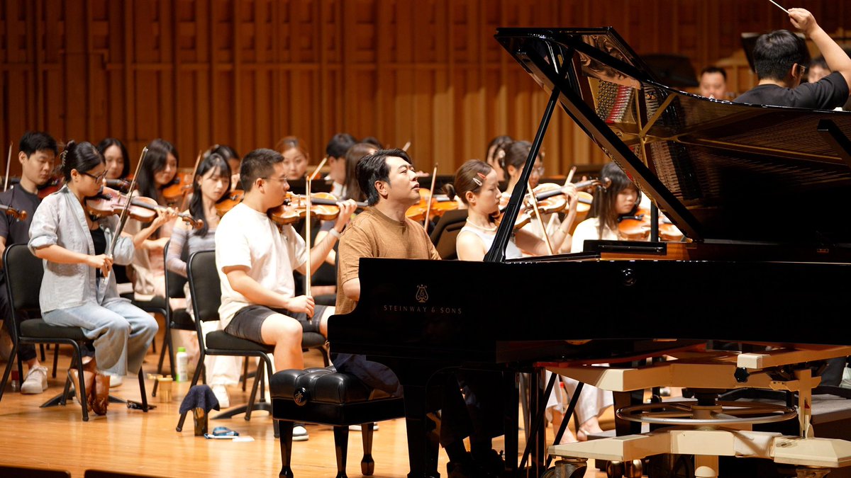 lang_lang's tweet image. Enjoying my time rehearsaing at Xi’an concert hall. What song would you be most excited to hear me play?