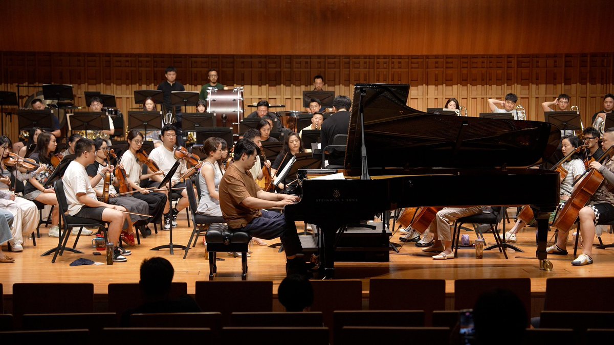 lang_lang's tweet image. Enjoying my time rehearsaing at Xi’an concert hall. What song would you be most excited to hear me play?