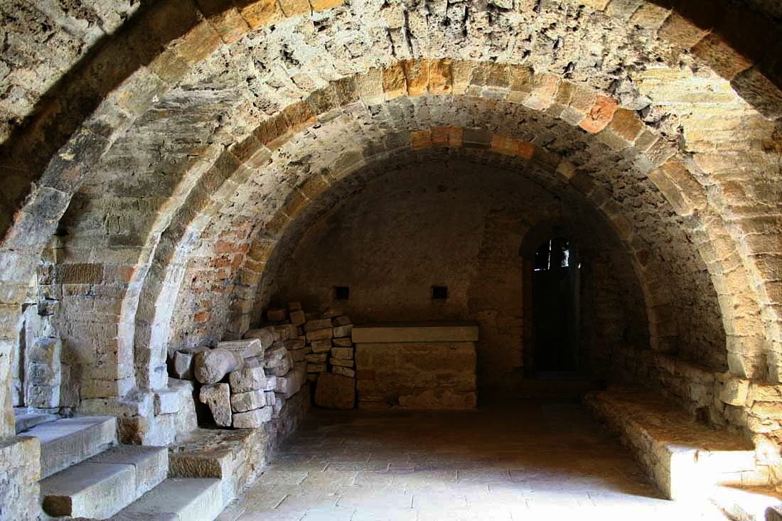 HectorBraojos's tweet image. ⛪️ Visita virtual de la #cripta de Santa María del Naranco, en 360º. La #iglesia #asturiana #medieval data del siglo IX, con un estilo prerrománico maravilloso, y está declarada Patrimonio de la Humanidad por la Unesco.
🔗 360cities.net/es/image/santa…