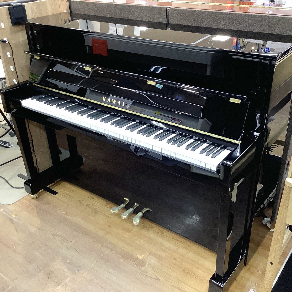 shima_aquls's tweet image. \#ピアノフェスタ 2025名古屋🎹✨/
コンパクトアップライトピアノのご紹介!
【#中古ピアノ #KAWAI K114SX】
《KAWAI×島村楽器》コラボレーションモデル
コンパクトな高さ113㎝でも伸びやかな音色✨
カラーは『白・黒』の2色展開
白も展示してます!
詳しくはこちら👇
shimamura.co.jp/shop/nagoya-aq…