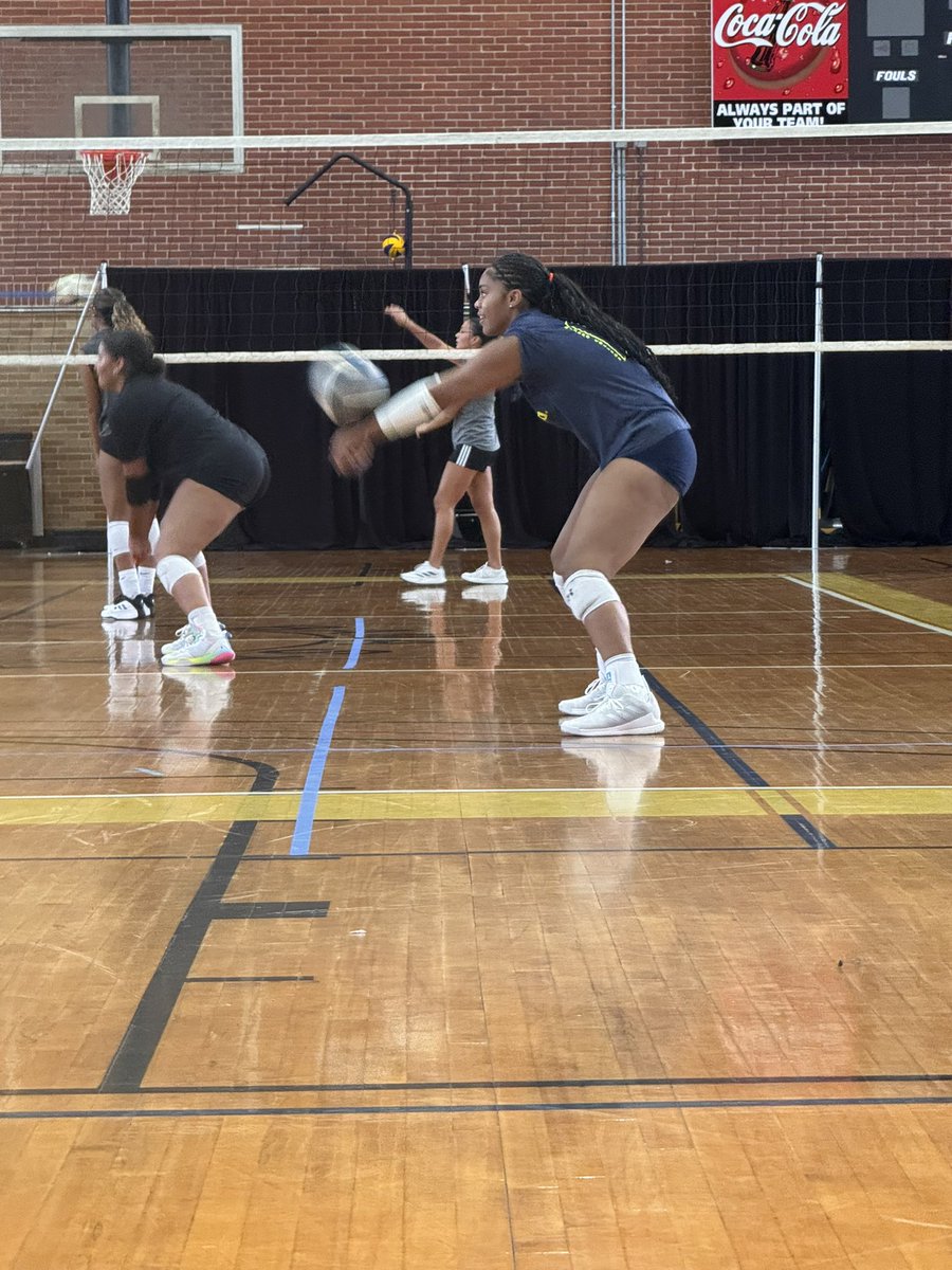 AvaRoberson_10's tweet image. Thank you @BamaStateVB for the great elite camp experience! ππ