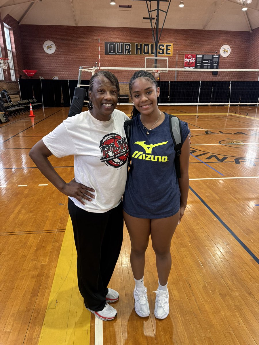 AvaRoberson_10's tweet image. Thank you @BamaStateVB for the great elite camp experience! ππ