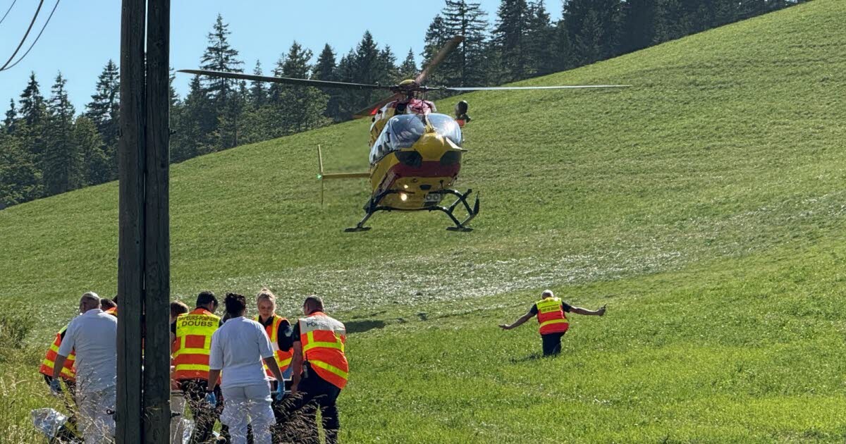 Chaux-Neuve. La moto finit sa course dans un champ : un homme de 56 ans grièvement blessé.
➡️ l.estrepublicain.fr/7ej