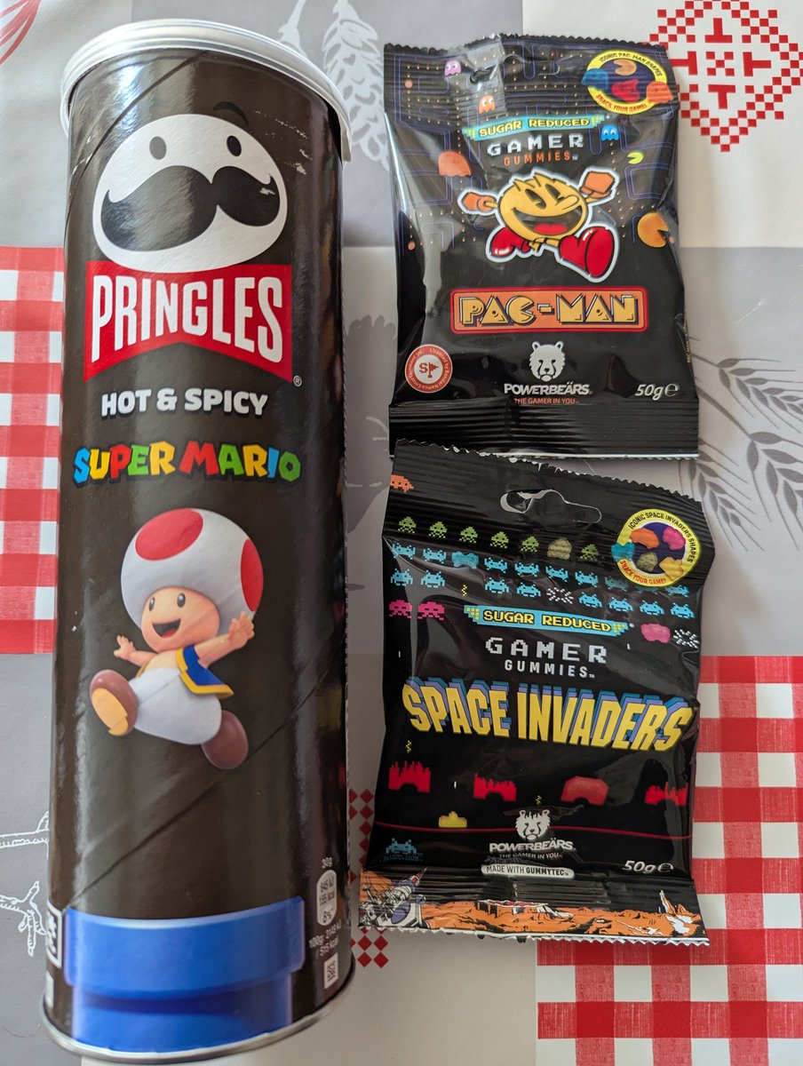 Gamer Supermarket Shopping 😏 #SuperMario #PacMan #SpaceInvaders 🤓