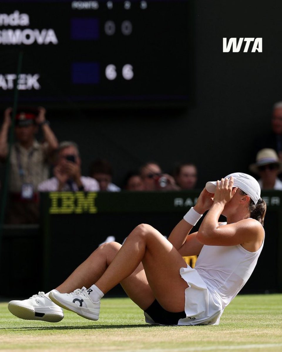 El momento de la victoria 💚

<a href="/iga_swiatek/">Iga Świątek</a> | #wimbledon