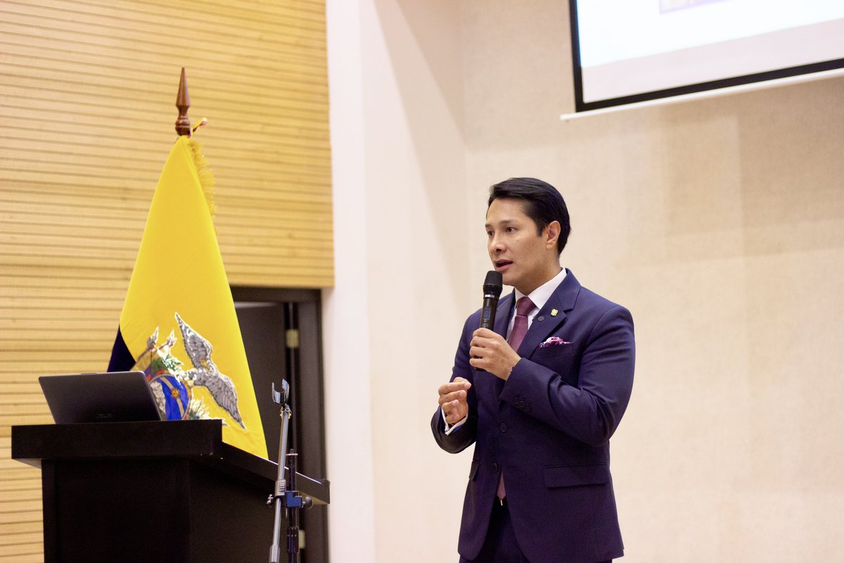 cesarmantillaec's tweet photo. Deliberación pública, Rendición de Cuentas #2024

Según lo estipulado en la Ley Orgánica de Participación Ciudadana en su Art. 88 y en la Constitución de la República del Ecuador en el Art. 92. https://t.co/e2rNU3uvRS