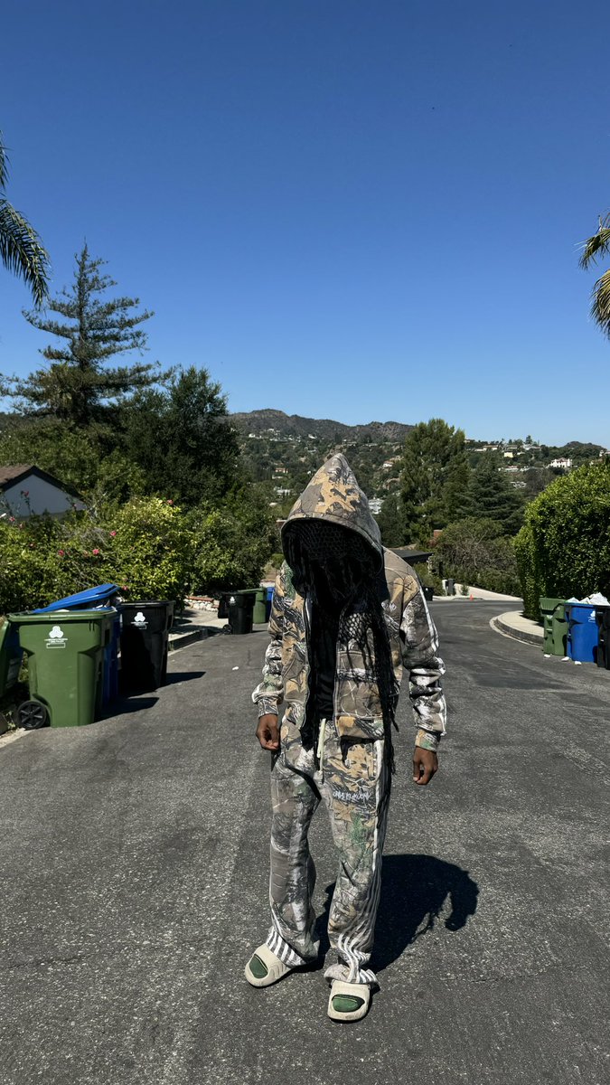 I’m in LA with it . Who out here?