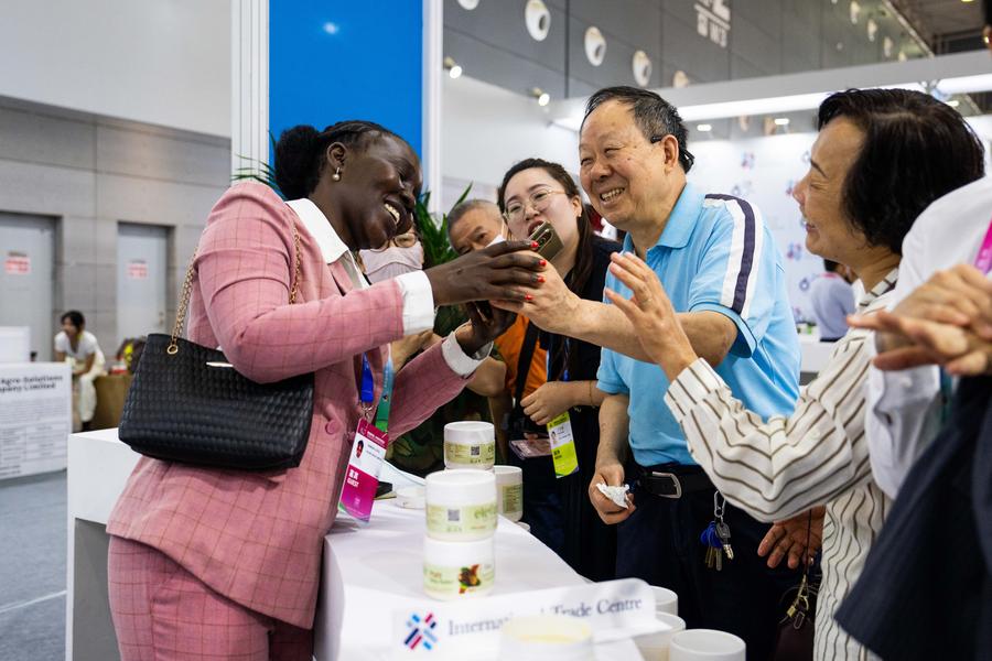 China-Africa cooperation, featuring a win-win partnership, has set an example for advancing collaboration across the Global South, an official with the Zimbabwe Broadcasting Corporation, the national broadcaster, has said xhtxs.cn/48s