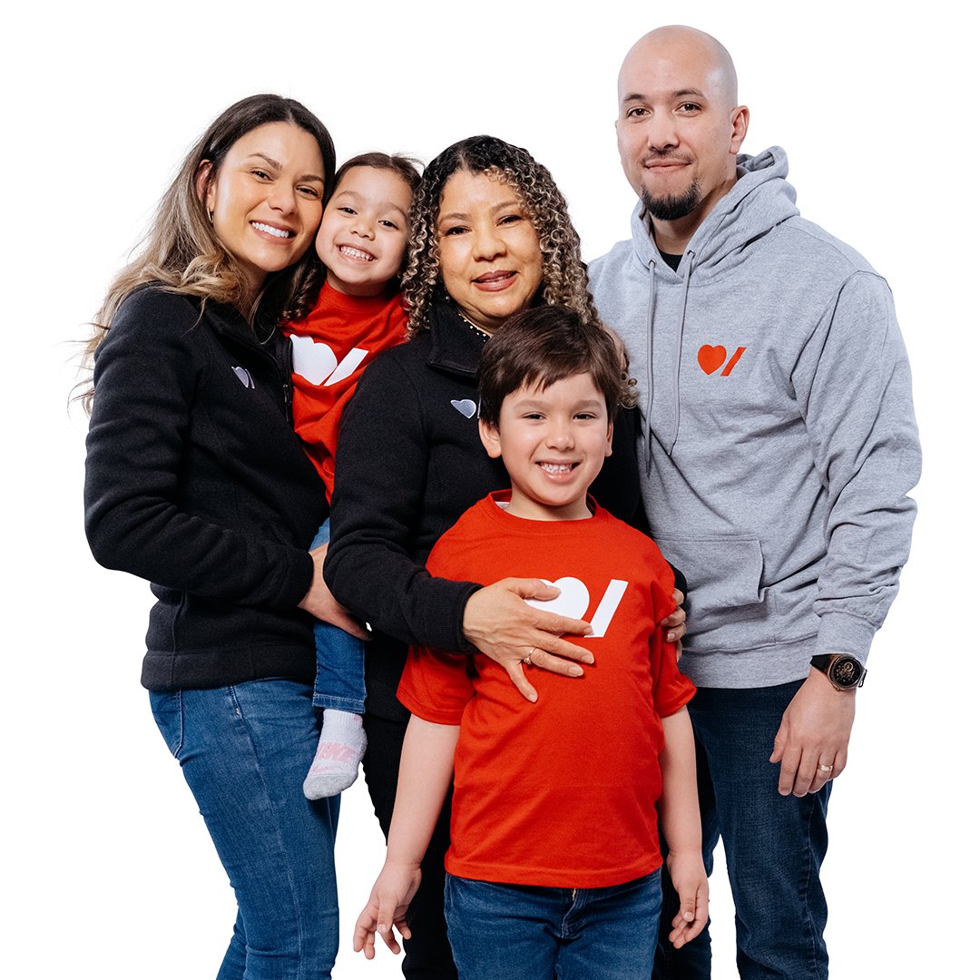 HeartandStroke's tweet image. Giving never felt - or looked this good!
Join us to #BeatHeartDisease and #BeatStroke by wearing your support.
❤️ Show some love and check out our new apparel today: bit.ly/3OnjCN4!