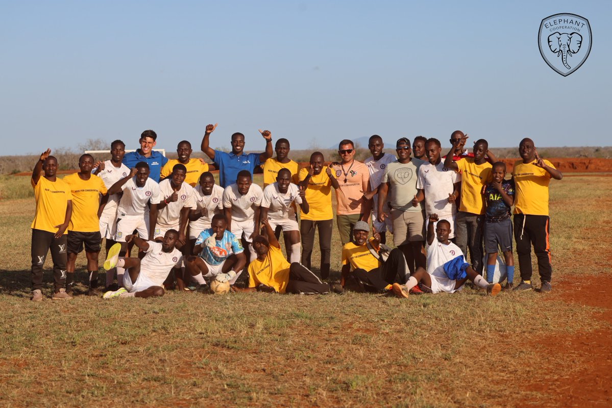 ElephantCoop's tweet image. 🐘⚽ In June, Elephant Cooperation, Wildlife Works &
Charity Boots delivered 500 soccer kits to students in Kenya’s Kasigau region.
Sport + education = stronger communities & wildlife protection. 🧡👟
@charityboots
@WildlifeWorks
@alexeirojass
@Fejiri__
#ElephantCooperation