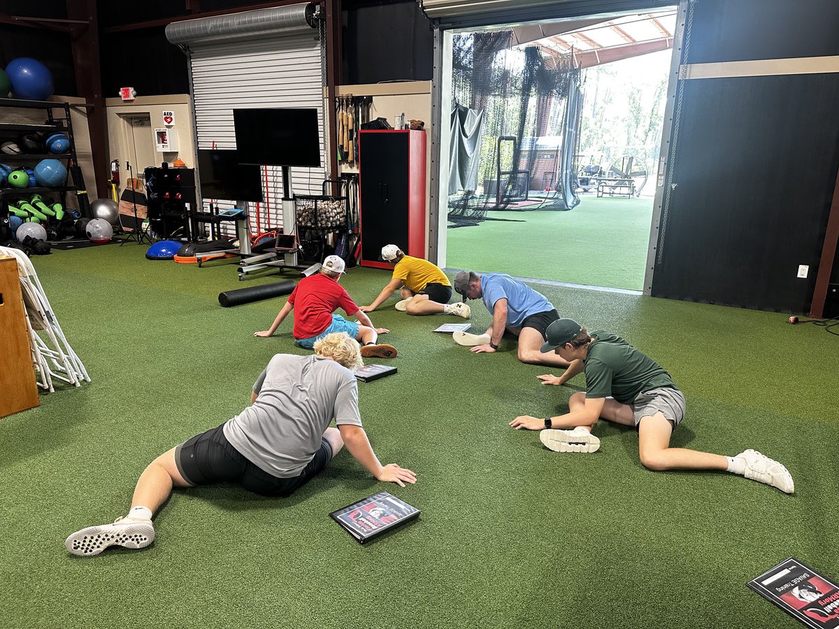 Day one of our Weekend Training Camp is off to a strong start! 

We began with an opening presentation to set the stage, then athletes split off into groups (physical assessments and pitching analysis). 

Excited to keep building through the weekend!