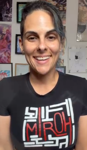 lailicius's tweet image. Voy a empezar hablando sobre quienes son las mujeres que hicieron esta comunidad y a que se dedican. Esta comunidad pertenece a Yolanda Hernandez, una tiktoker de bastante edad que se dedica a hablar de anuncios de stray kids, noticias y más cositas dedicadas al anime y a skz