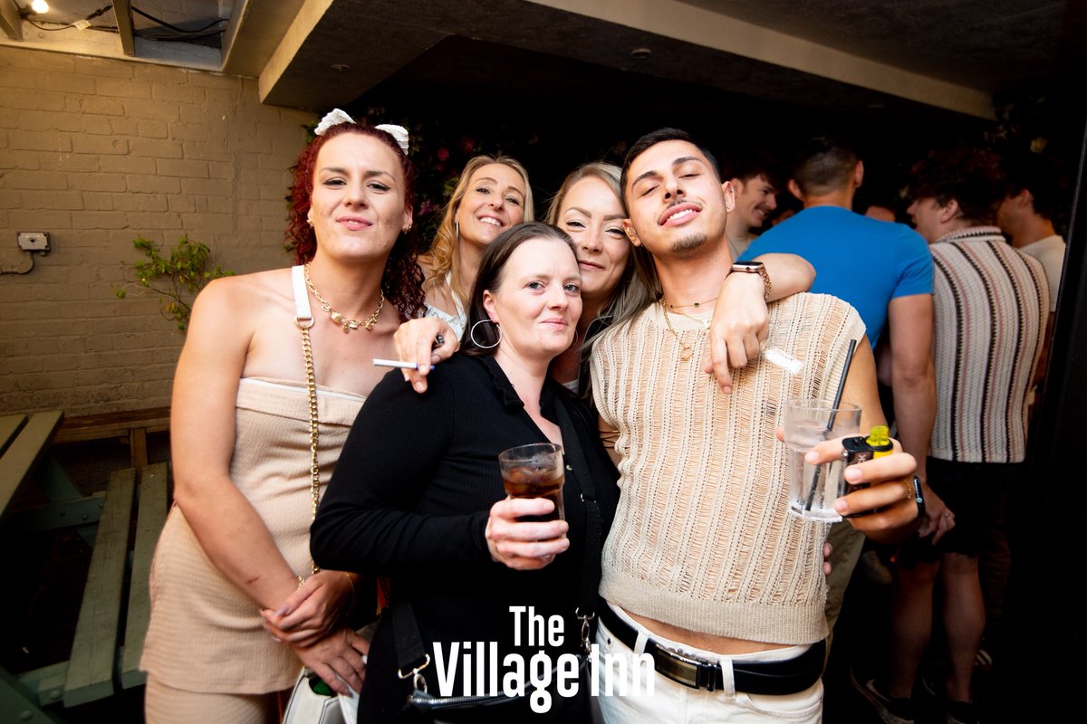 VillageBrum's tweet image. PUT SOME RUGBY INTO YOUR SATURDAY 🏉
Who’s ready for some burly rugby action, Brum edit with the official closing party of Touch My Brum with Birmingham Bulls RFC!
Blanche will be here LIVE at midnight with pop and camp in the Main Room and RnB in the Underground!
⏰6AM BAR