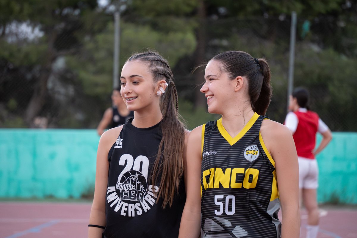 Ayer disfrutamos de la competición del 2x2 en la pista exterior ✨🏀 Hoy toca jugar las finales! ¿Quienes serán la pareja ganadora? 

#CampusYeste25