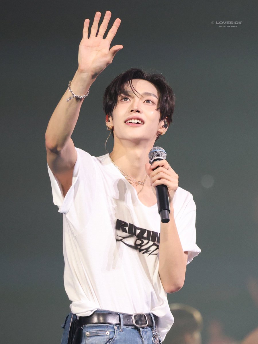 wonbin_lvsk's tweet photo. 250712

        ♡
      ♡            ♡
  ♡     ♡
        ♡

#원빈 #ウォンビン #WONBIN #riize https://t.co/FFxSOjKvvM