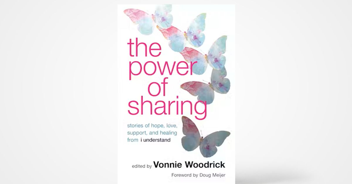crcbanner's tweet image. Book review: "The Power of Sharing: Stories of Hope, Love, Support, and Healing from i understand" - Members of an organization dedicated to brain health and suicide prevention open up about how mental illness has touched their lives. buff.ly/IhWTliv
