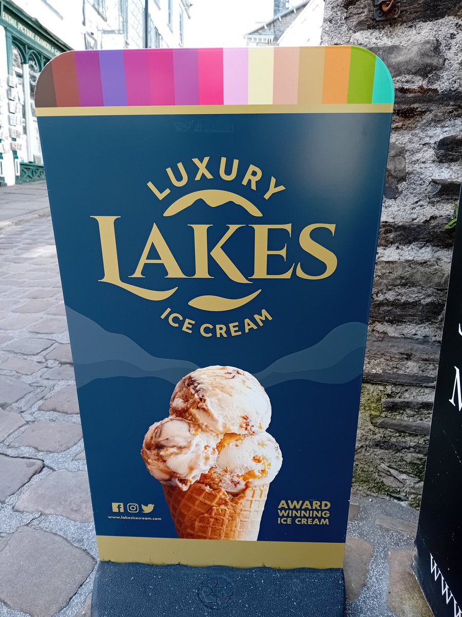 1657ChocolateHo's tweet image. It's definitely been a very hot day in Kendal 😎
Thankfully, we stock luxury lakes ice cream 🥰
Made in the lakes and all the flavours are award winning 👏 😎
Have a beautiful weekend, and we will see you soon 😊 #thankyou
#summervibes #icecream #luxury #glutenfree #kendal