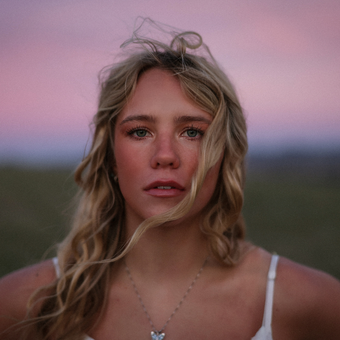 The Canopy Club (@canopy_club) on Twitter photo ICYMI: Rising star <a href="/Avery_Anna_/">Avery Anna</a> is coming to Canopy Club November 15th and your response so far has been amazing! ๐๐
18+ ๐ (all ages w/ legal guardian)
๐ซ hive.co/l/cc-averyanna ICYMI: Rising star <a href="/Avery_Anna_/">Avery Anna</a> is coming to Canopy Club November 15th and your response so far has been amazing! ๐๐
18+ ๐ (all ages w/ legal guardian)
๐ซ hive.co/l/cc-averyanna