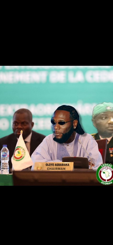 pizzlefunds101's tweet photo. Agbabiaka fans go appreciate Nigeria chart diz period o ,make dem update us on Europe chart now all dem gbenny and jug  😂 #signofweakness https://t.co/uTbpmYutRX