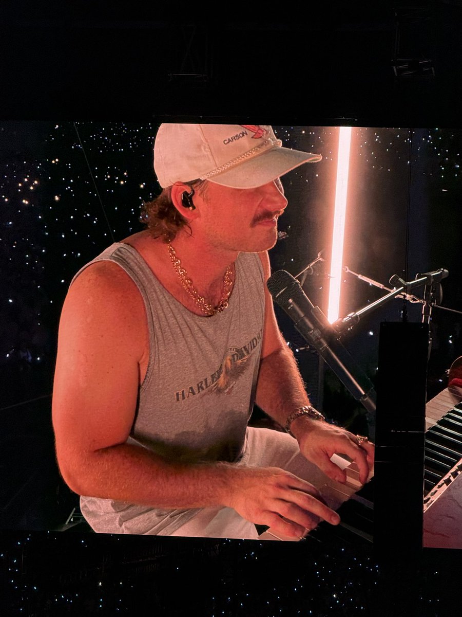 Mrs. Roopnarine tweet media