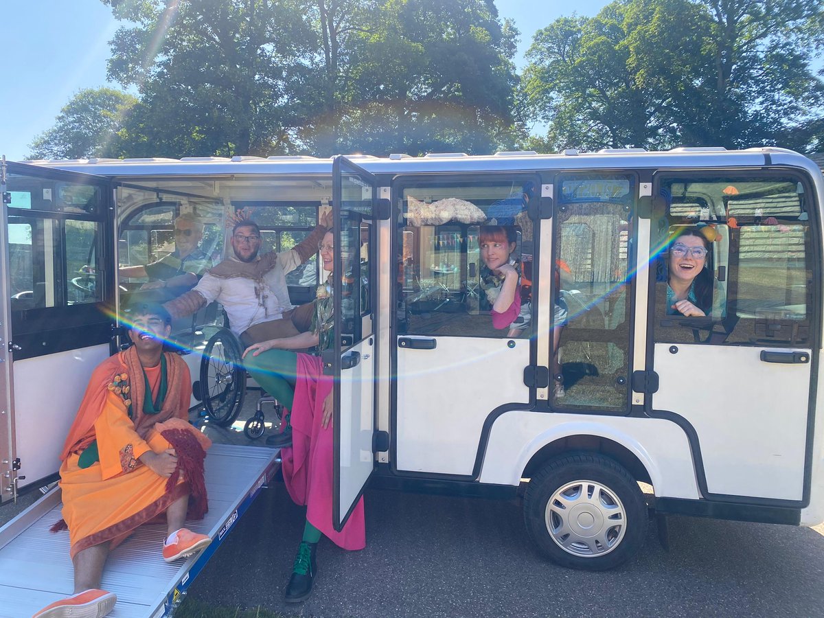 frozentheatre's tweet image. We love Hardwick Hall! From learning about Tudor feminist icon, Bess of Hardwick, to learning about everything the @nationaltrust do to make their spaces accessible- mobility scooters, an accessible bus, a @ChangingPlaceUK toilet and booking a production like Night Out In Nature
