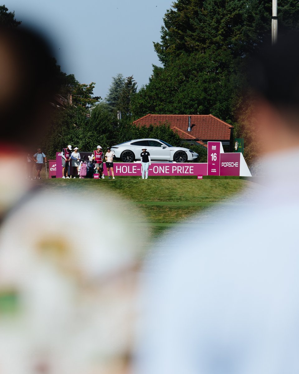 The hole-ine-one <a href="/Porsche/">Porsche</a> prize.

#EvianChamp | #LPGATour