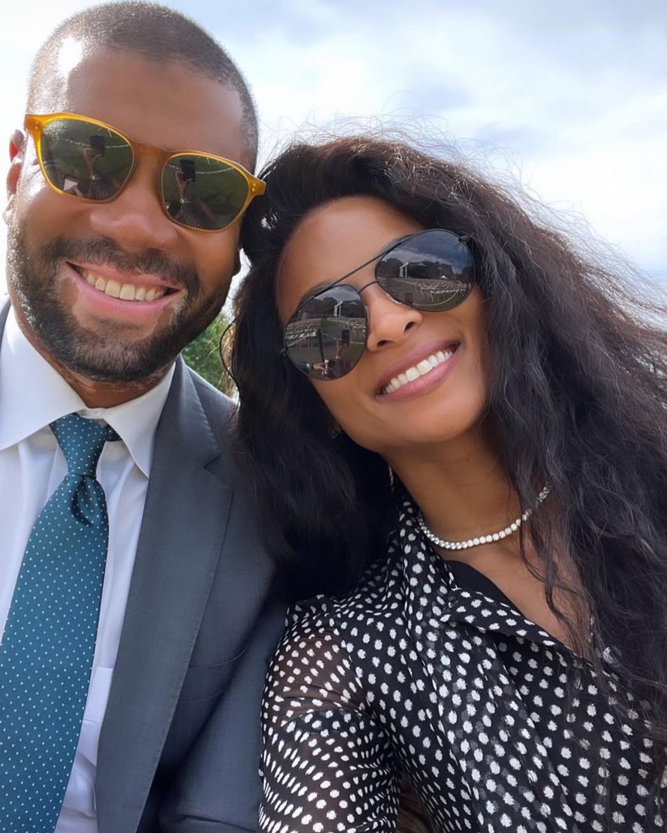 DangeRussWilson's tweet image. Happy Birthday to my incredible siblings, @a_willy03 & @hbproductions83! 🙏🏾🎉 God really showed off giving me two of the best people I know, on the same day! Watching you both grow into the powerful, loving, purpose-driven humans you are has been one of life’s greatest blessings.…