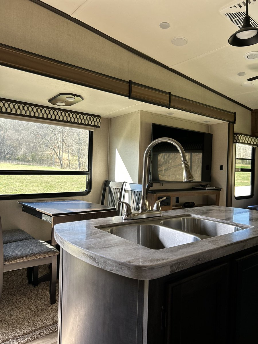 brieachanel's tweet photo. Family moves from 5bd home to living in an RV on a 30-acre property | FULL RV TOUR! https://t.co/glcQC7FAYa https://t.co/J9q2xSRrtR