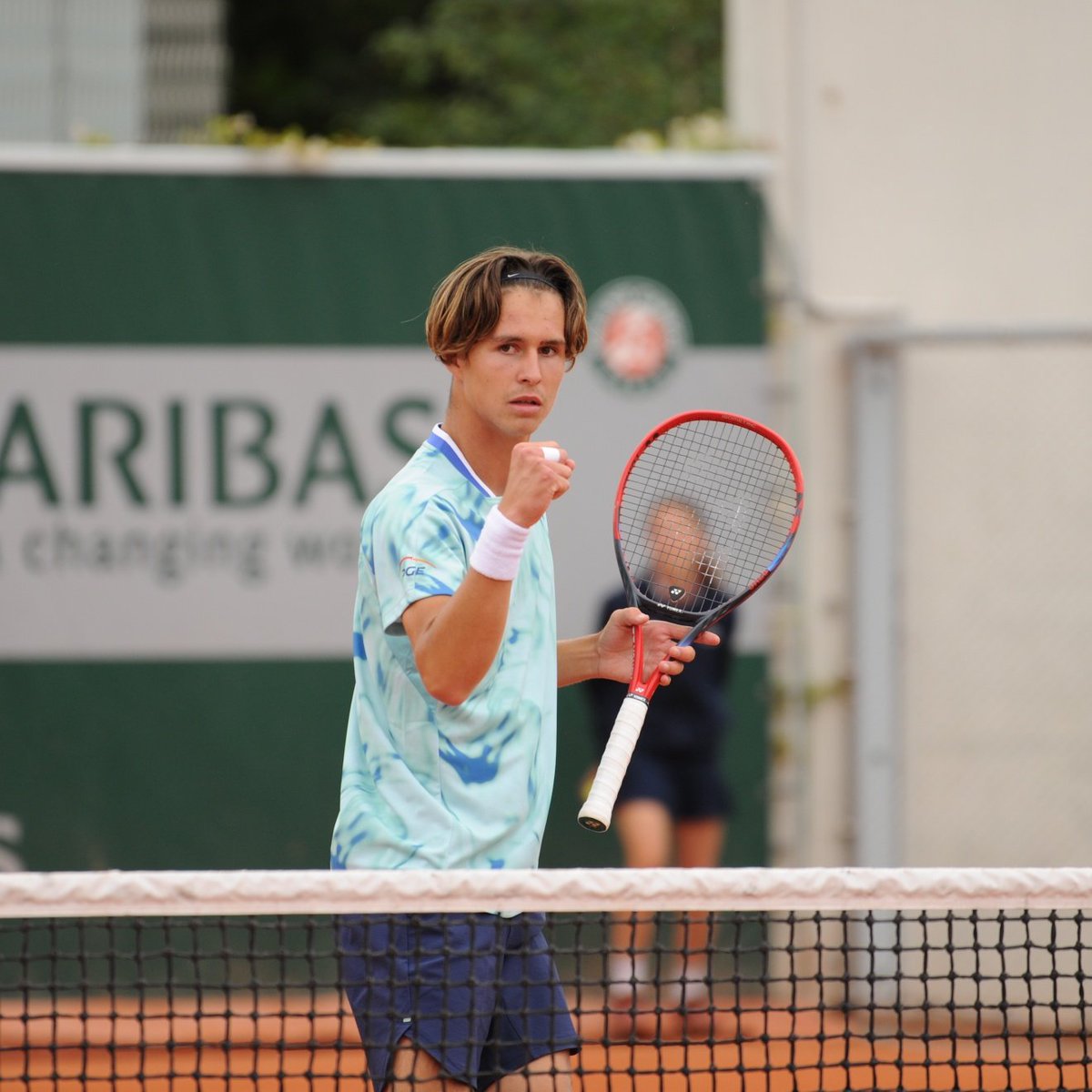 Dzisiaj dwóch Polaków wygrało Wimbledon 

• Iga Świątek
• Alan Ważny (juniorski Wimbledon w grze podwójnej)