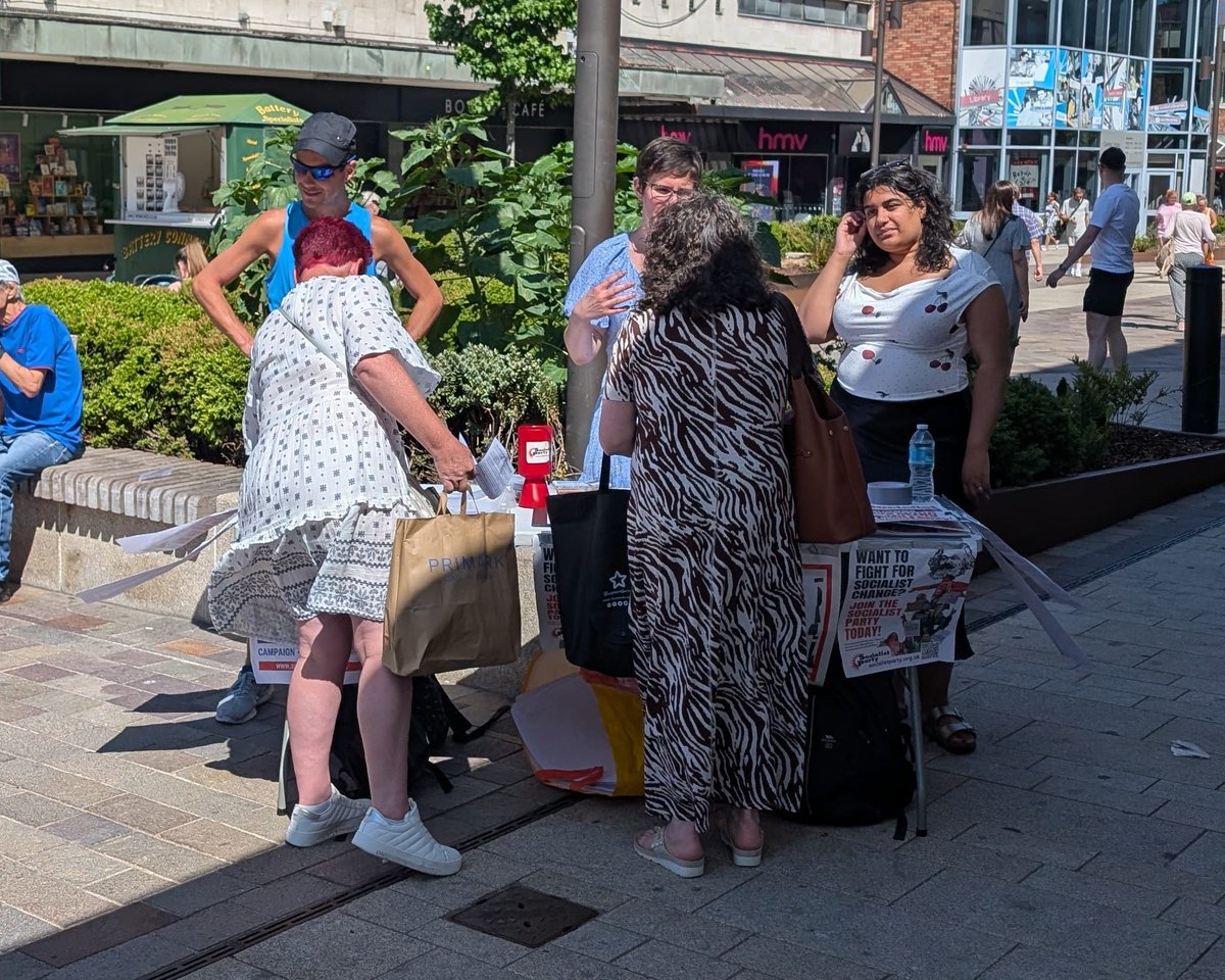 CovSocialists's tweet image. A great stall today campaigning against rip off hospital parking charges, on the crisis in the NHS, and the need for socialist change
Thanks to those who donated, bought The Socialist, and asked about joining.
Want to come to a meeting, find out more or join us? Send a message!