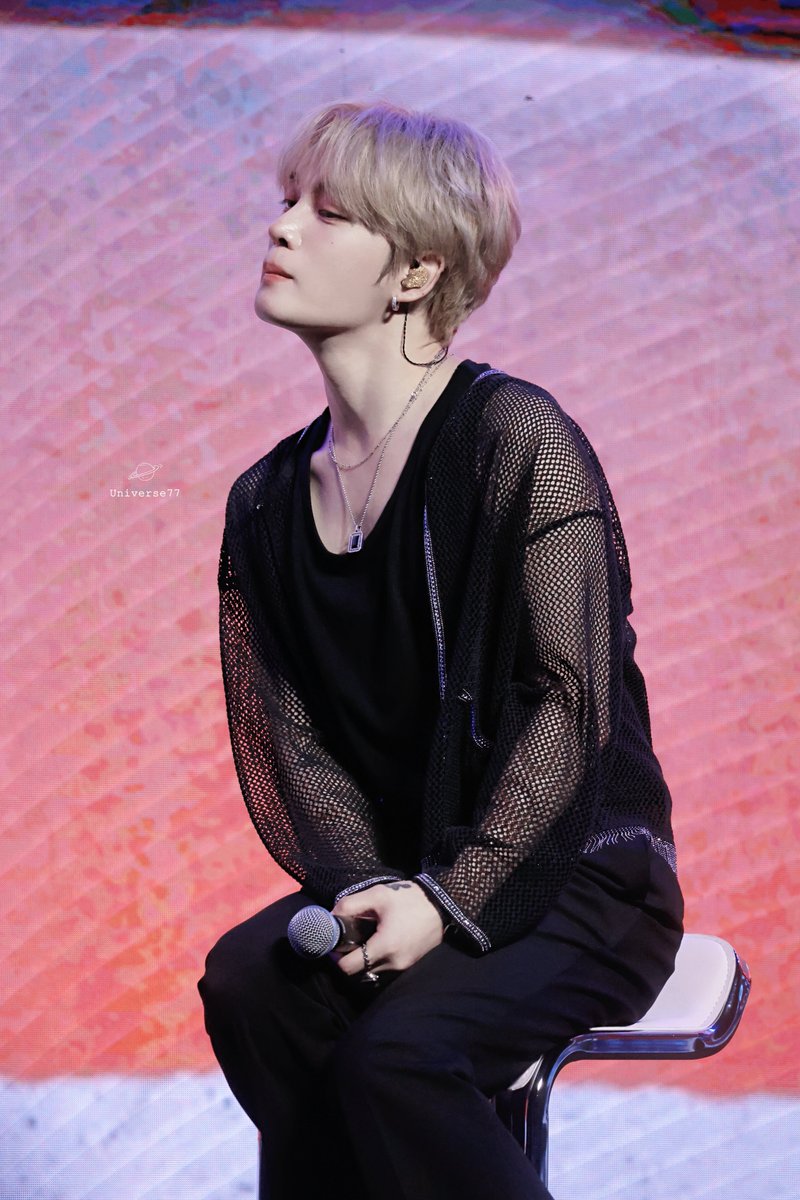 Universe77 tweet media