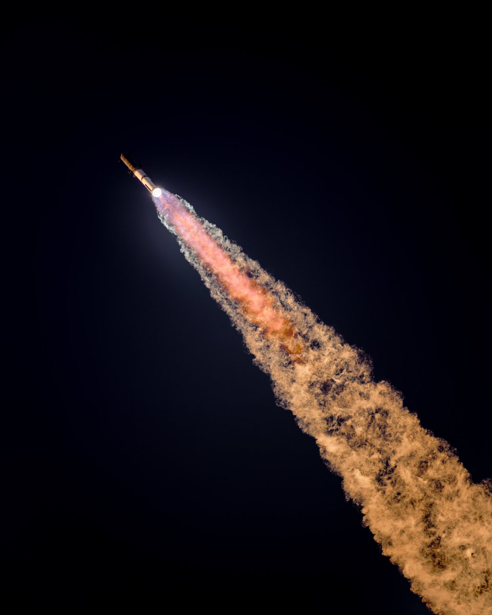 AJamesMcCarthy's tweet image. Photographing Starship is such a thrill.