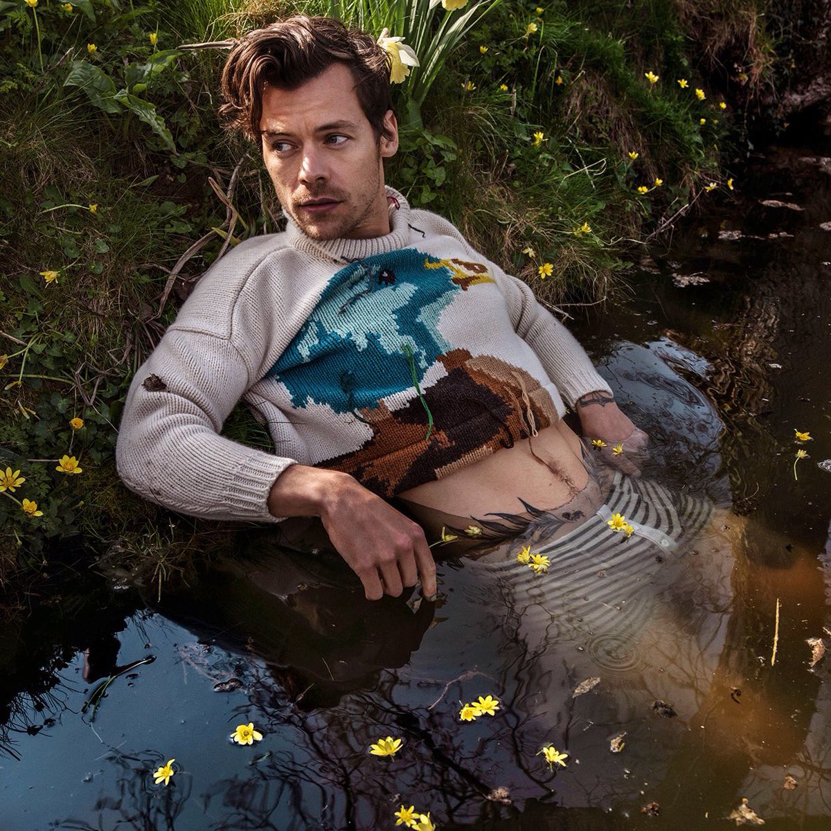 cherrissue's tweet image. his beauty is so out of this world