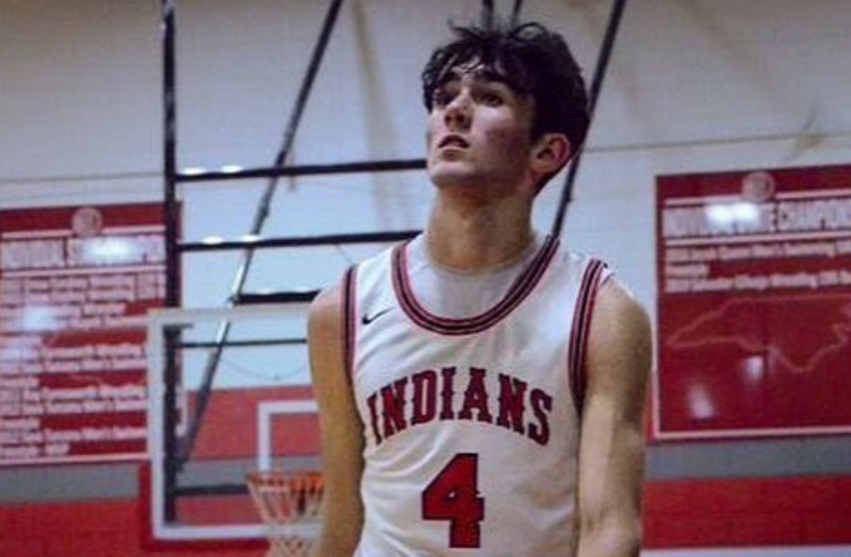 TriHoopsNet (@trihoopsnet) on Twitter photo You have to love 6’4 2026 Noah VanBeurden’s game. Having an amazing spring and summer. Plays with composure and a creative bag, reads defenses well, and gets to his spots with ease. Natural scorer beyond the arc with a balanced, polished skillset. <a href="/noah_vanbeurden/">Noah VanBeurden (#4, 2026)</a> You have to love 6’4 2026 Noah VanBeurden’s game. Having an amazing spring and summer. Plays with composure and a creative bag, reads defenses well, and gets to his spots with ease. Natural scorer beyond the arc with a balanced, polished skillset. <a href="/noah_vanbeurden/">Noah VanBeurden (#4, 2026)</a>