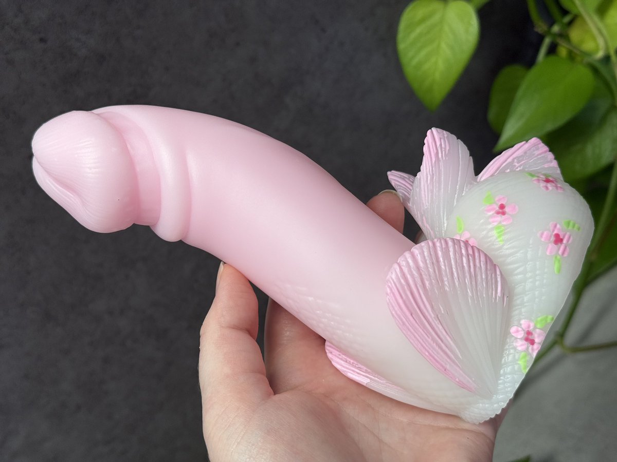 Deluxe custom Tancho with a lovely floral base 🌸🌸🌸