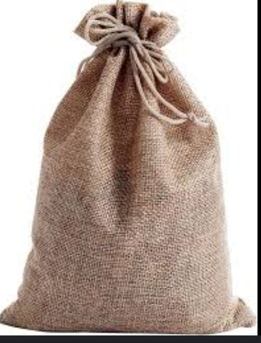 باقي يا حوثيين سك عملة معدنية فئة 1000 ريال لتصبح المحفظة الجديدة بهذا الشكل وبهذا نعود الى عهد الإمام عهد البقش
بقشة، نصف بقشة، ربع بقشة