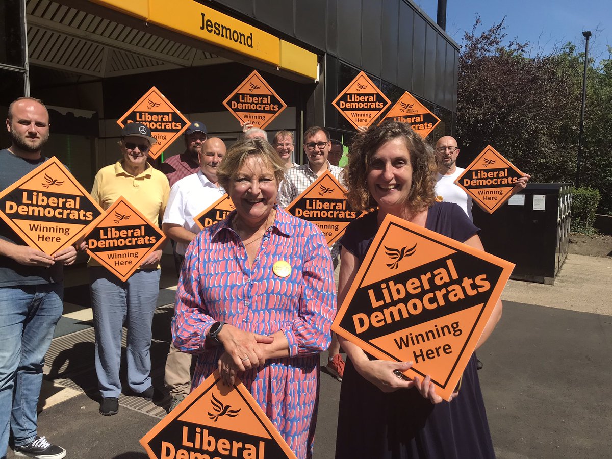 Excellent weather for campaigning for Jude Browne today - delighted to be joined by <a href="/tomgordonLD/">Tom Gordon MP</a> and colleagues from Durham for the afternoon! 🔶