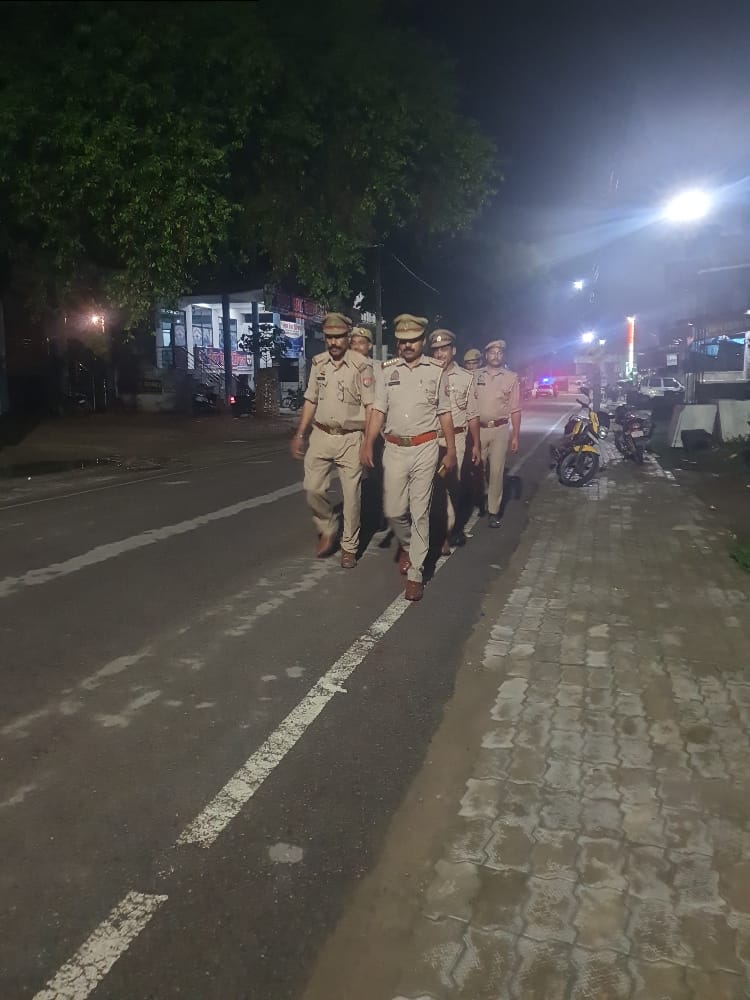 Raebareli Police (@raebarelipolice) on Twitter photo #SP_RBL рдХреЗ рдирд┐рд░реНрджреЗрд╢рди рдореЗрдВ рд╢рд╛рдВрддрд┐ рдПрд╡рдВ рдХрд╛рдиреВрди рд╡реНрдпрд╡рд╕реНрдерд╛ рдмрдирд╛рдП рд░рдЦрдиреЗ рд╣реЗрддреБ рдЬрдирдкрджреАрдп рдкреБрд▓рд┐рд╕ рджреНрд╡рд╛рд░рд╛ рдЖрдЧрд╛рдореА рддреНрдпреЛрд╣рд╛рд░реЛрдВ рдХреЗ рджреГрд╖реНрдЯрд┐рдЧрдд рдерд╛рдирд╛ рдХреНрд╖реЗрддреНрд░ рдЕрдиреНрддрд░реНрдЧрдд рдкреИрджрд▓ рдЧрд╢реНрдд рдХреА рдЧрдпреА-
#UPPolice
#RaebareliPolice #SP_RBL рдХреЗ рдирд┐рд░реНрджреЗрд╢рди рдореЗрдВ рд╢рд╛рдВрддрд┐ рдПрд╡рдВ рдХрд╛рдиреВрди рд╡реНрдпрд╡рд╕реНрдерд╛ рдмрдирд╛рдП рд░рдЦрдиреЗ рд╣реЗрддреБ рдЬрдирдкрджреАрдп рдкреБрд▓рд┐рд╕ рджреНрд╡рд╛рд░рд╛ рдЖрдЧрд╛рдореА рддреНрдпреЛрд╣рд╛рд░реЛрдВ рдХреЗ рджреГрд╖реНрдЯрд┐рдЧрдд рдерд╛рдирд╛ рдХреНрд╖реЗрддреНрд░ рдЕрдиреНрддрд░реНрдЧрдд рдкреИрджрд▓ рдЧрд╢реНрдд рдХреА рдЧрдпреА-
#UPPolice
#RaebareliPolice