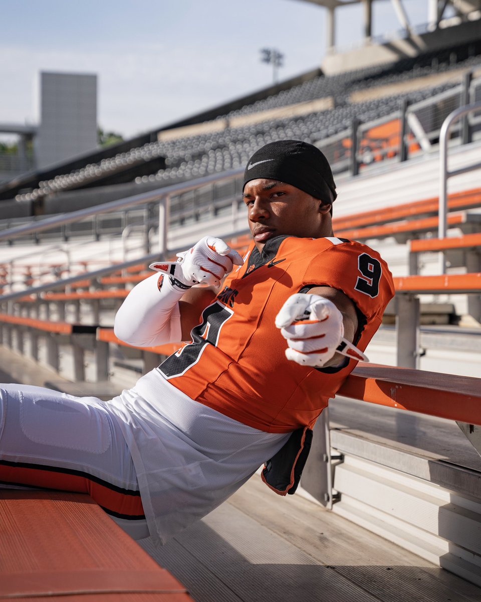 BeaverFootball's tweet image. happy birthday @skylerjackson06! 🎈