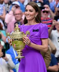 AnjaliLearn's tweet photo. 👑 NEW | Kensington Palace confirms the Princess of Wales WILL attend the Wimbledon women’s final this afternoon! 🎾✨ Get ready for a royal moment on Centre Court 😍👏 #Wimbledon #PrincessofWales #RoyalBox https://t.co/Hyc1hQIq7I