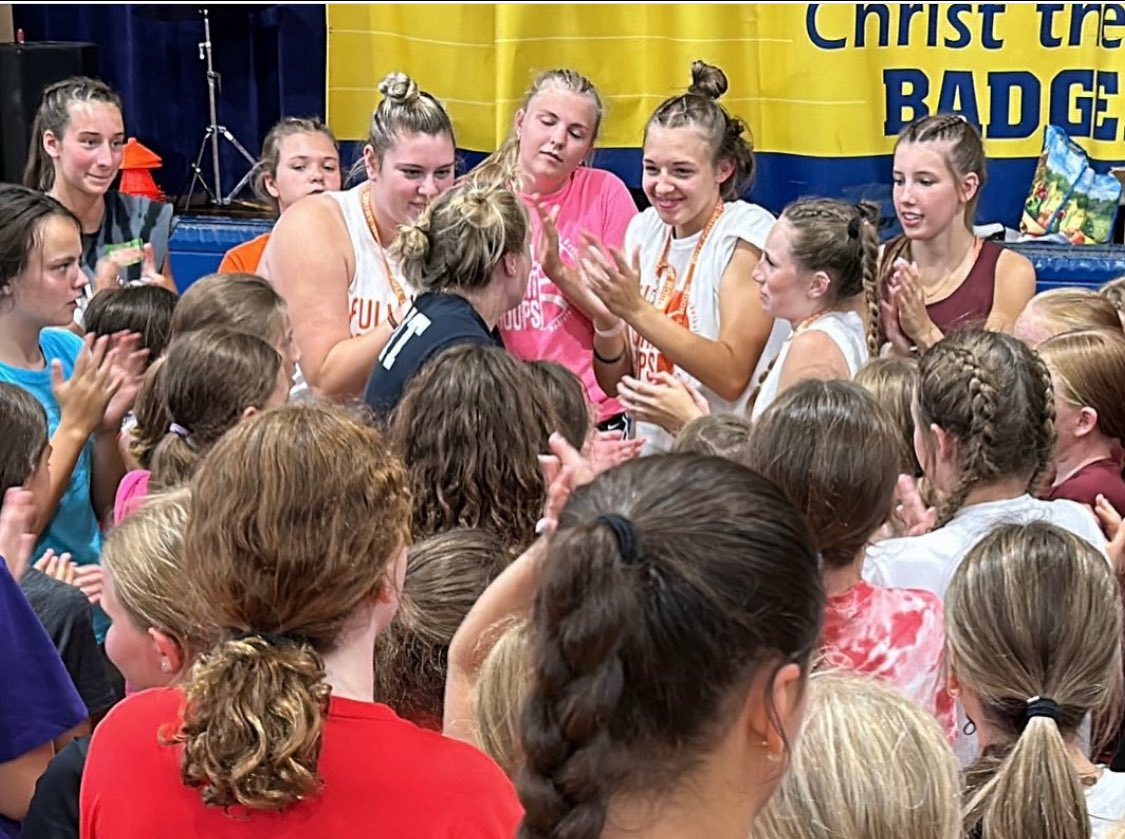 Last chance! July Camp starts MONDAY!  2 full days.  Girls 3rd-9th.  Register at fullcourthoops.leagueapps.com/camps/4587278-…