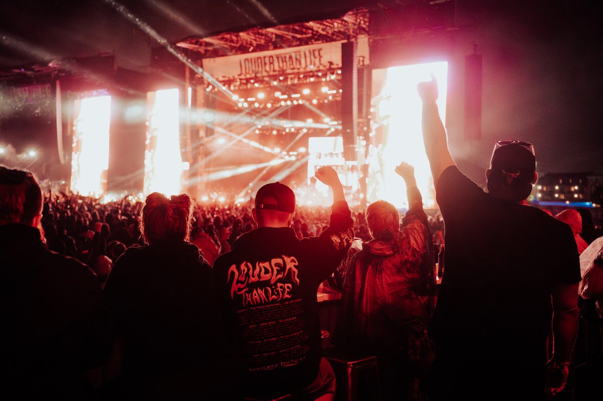 LTLFest's tweet image. Everything from now until September is just a blur.
on.louderthanlifefestival.com/trk/BlurX