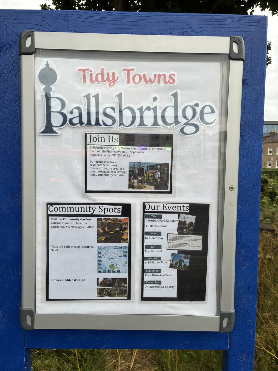 As our judgment day fast approaches our #tidytowns crew were flat out cleaning our village this morning. 

We are rightly very proud of our village which is looking fab despite the roadworks  👏👏👏
