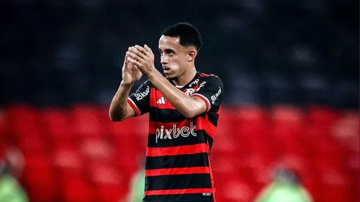 Atlético-MG tentou a contratação Matheus Gonçalves, do Flamengo, mas negócio não avançou.

Acertado com o Cruzeiro, Matheus Gonçalves foi alvo do Galo nessa janela de transferência. Porém, as tratativas pela contratação do meia-atacante de 19 anos não avançou. 

A Raposa