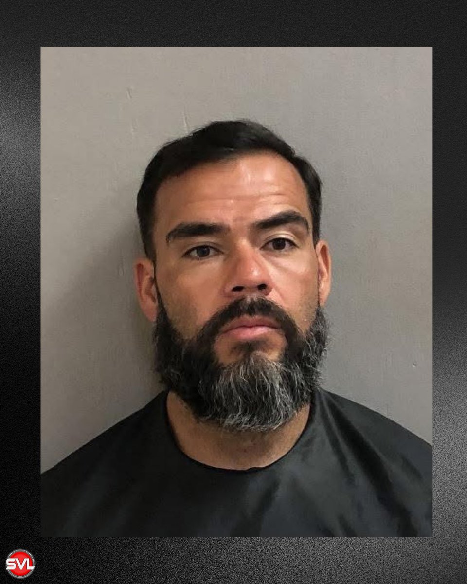 SierraVistaLIVE's tweet image. Details on the arrest of a Buena High School teacher for multiple charges;