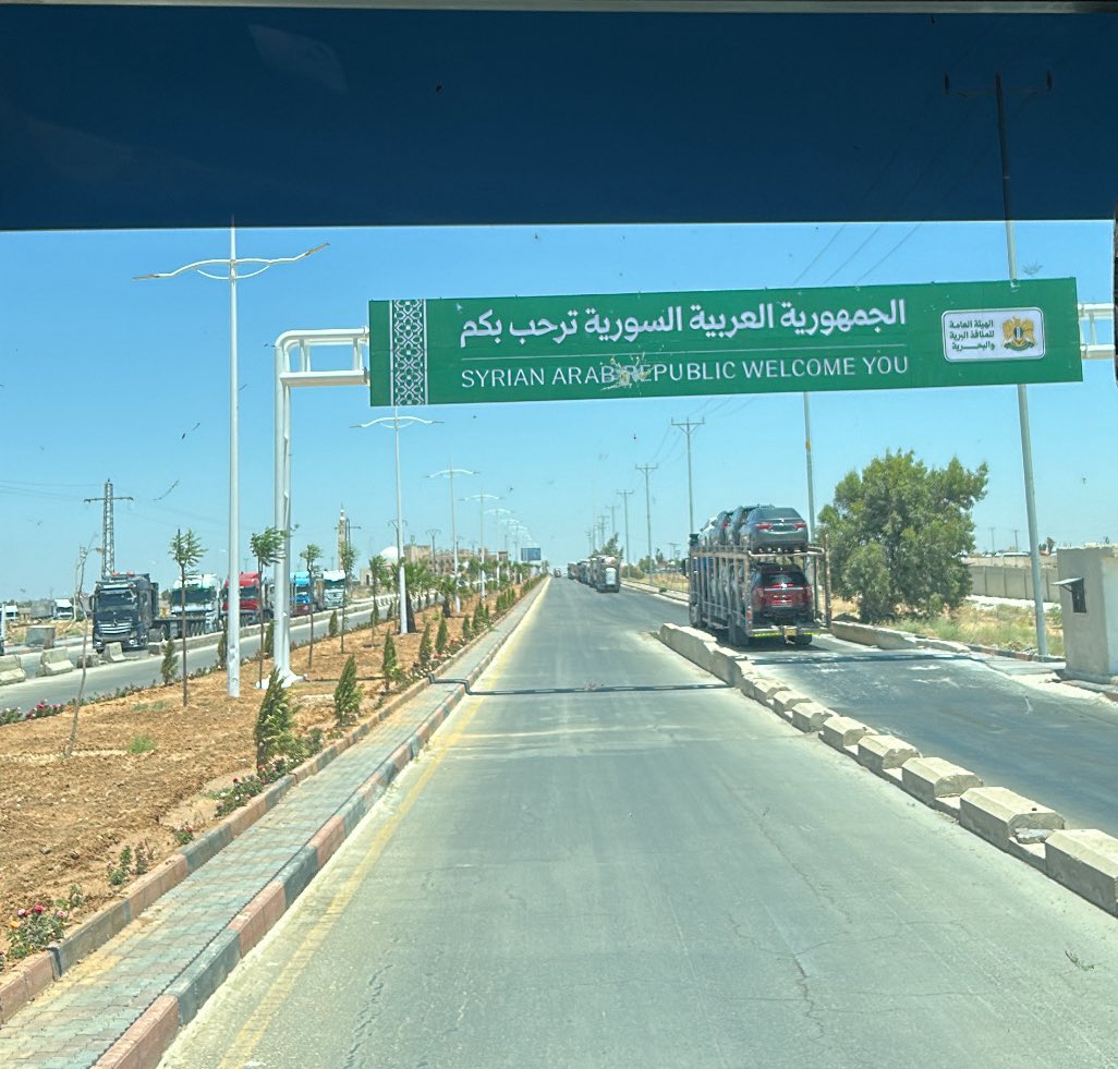 Doaa08992977's tweet photo. 🥹♥️ كان لذلك الملتقى .. فيضُ حبٍّ كثير 🇸🇾 https://t.co/FzrlVbYdLn