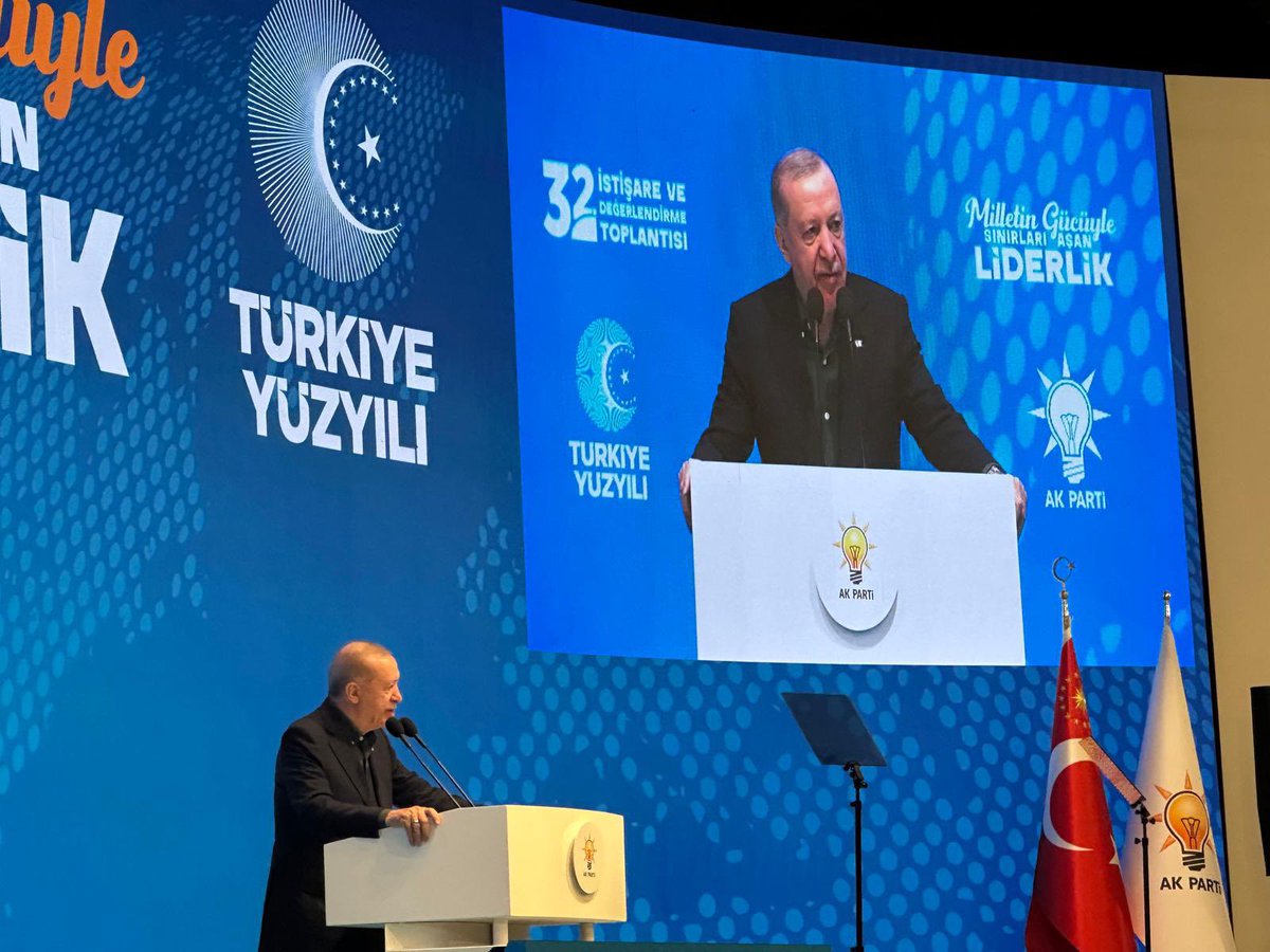 📍Kızılcahamam

AK Parti 32. İstişare ve Değerlendirme Toplantısı vesilesiyle Kızılcahamamdayız.

Sayın Cumhurbaşkanımız ve Genel Başkanımız Recep Tayyip Erdoğan’ın tarihi konuşmasını dinledik. 

Türkiye Yüzyılı çalışmalarımızı değerlendirdiğimiz istişare toplantımızın partimiz
